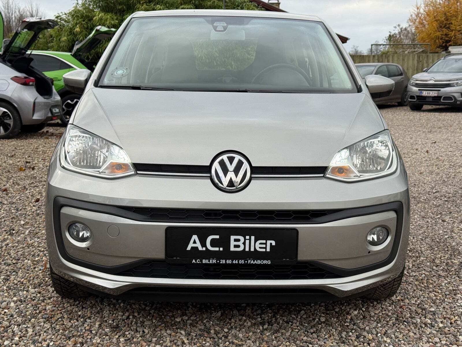 Grå VW UP! fra 2019