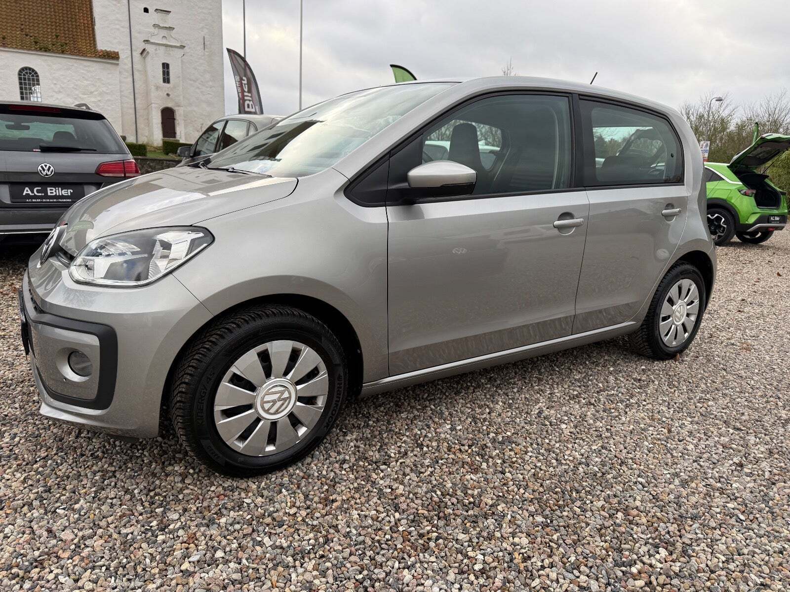 Grå VW UP! fra 2019