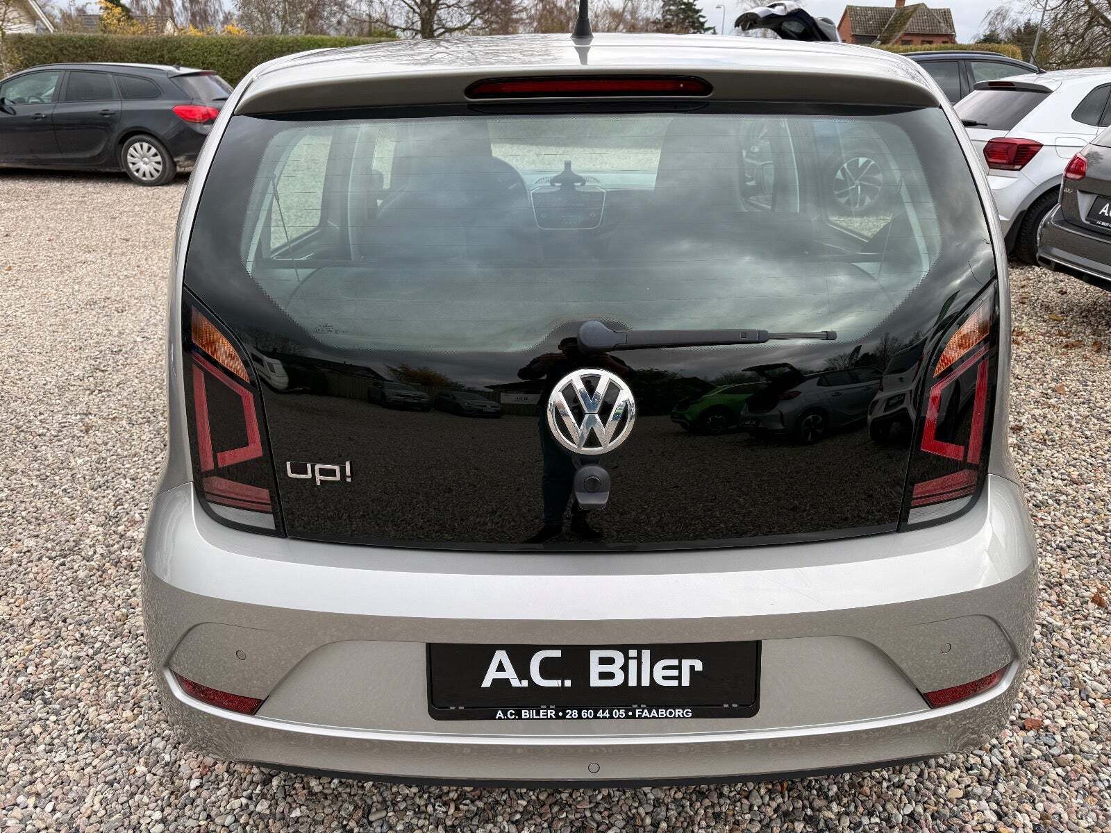 Grå VW UP! fra 2019