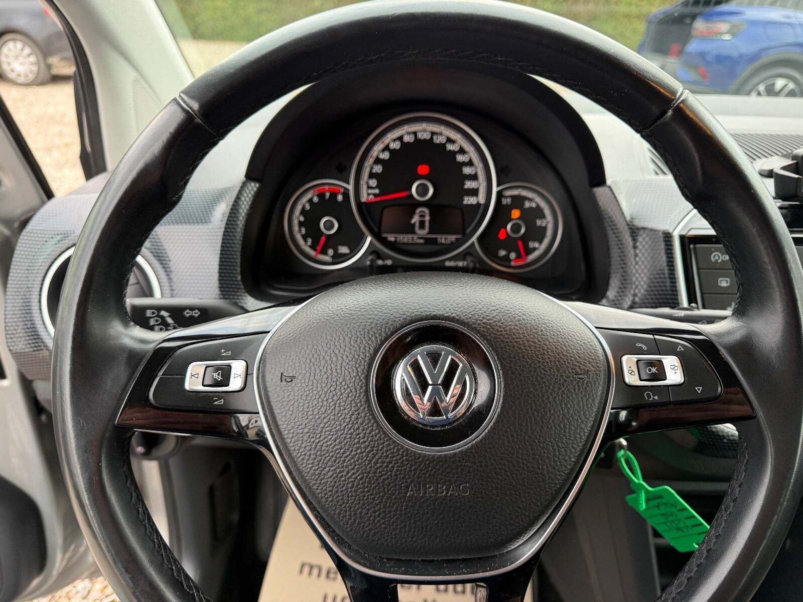 Grå VW UP! fra 2019