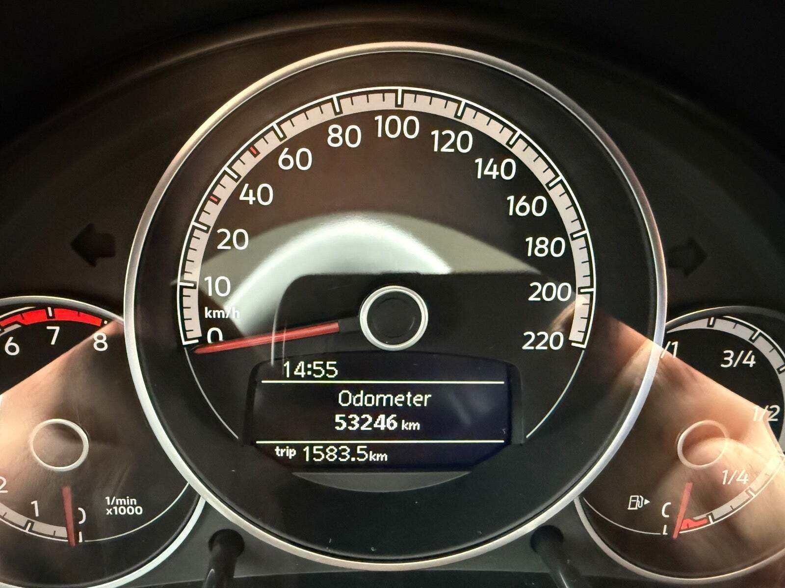 Grå VW UP! fra 2019