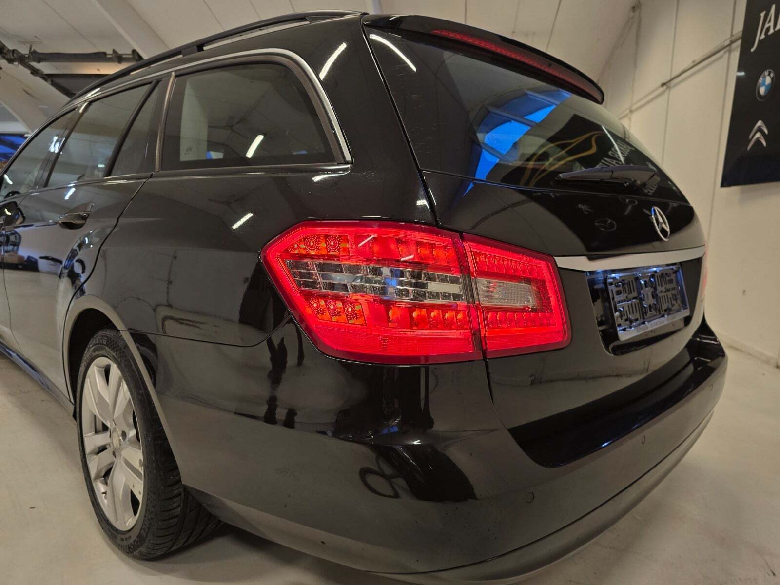 Mercedes E220 2,2 CDi stc. aut. BE