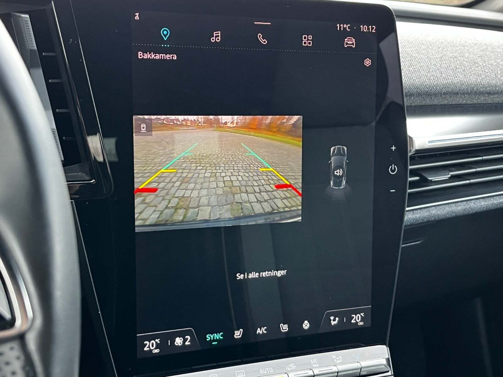 Blå Renault Megane E-Tech fra 2023