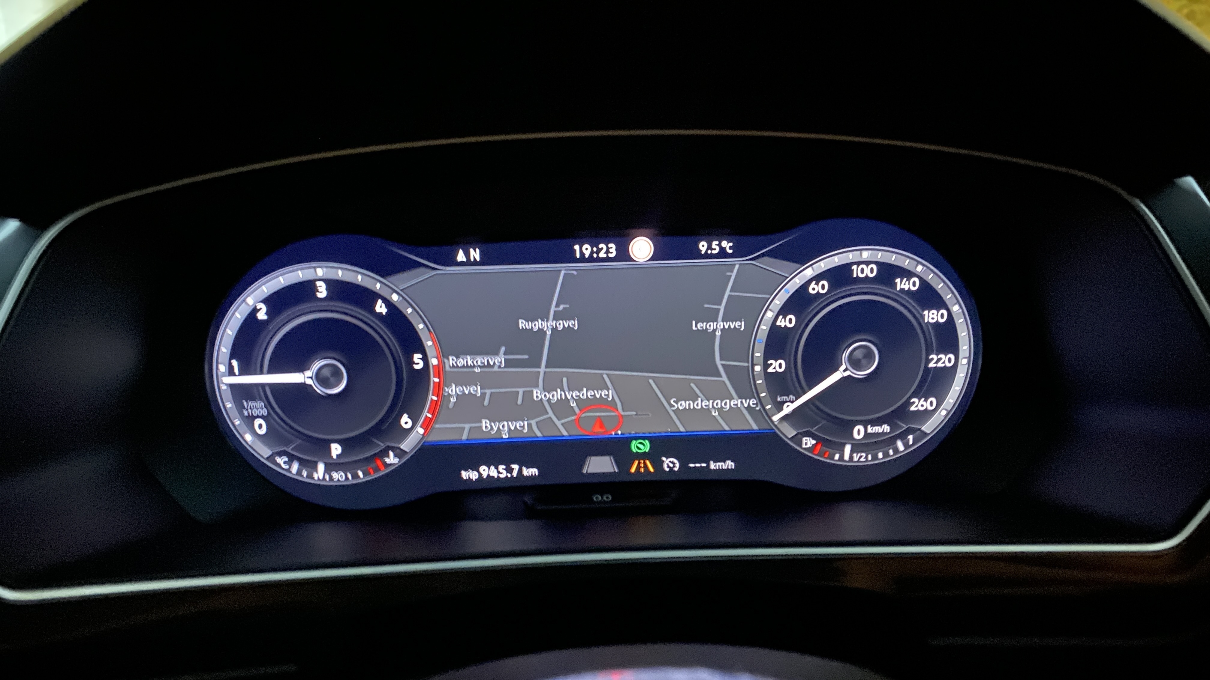 Sort VW Tiguan fra 2017