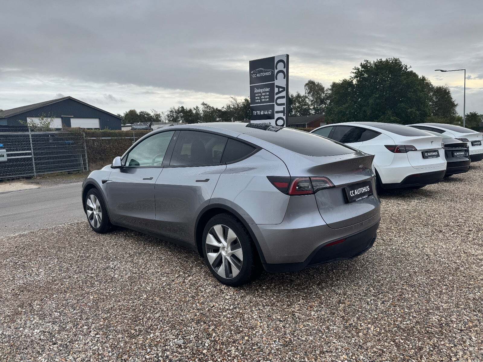 Tesla Model Y RWD