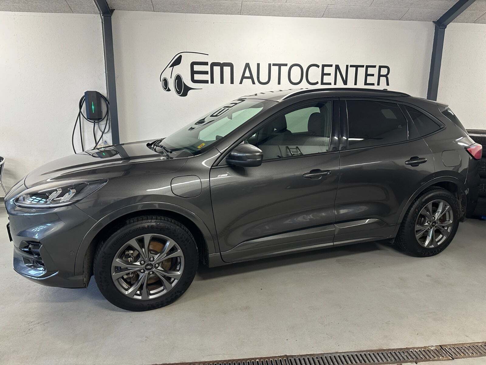 Ford Kuga 2,5 PHEV ST-Line CVT