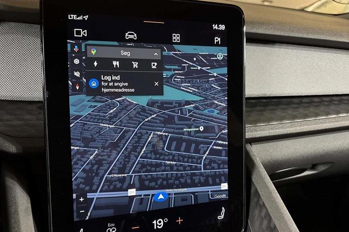 Grå Polestar 2 fra 2023