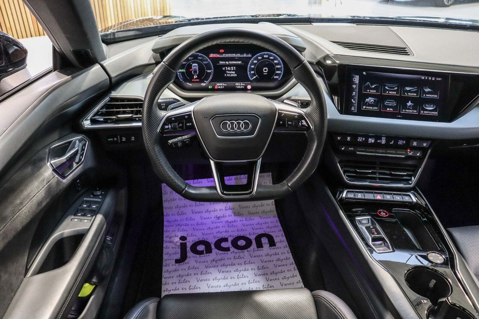 Sort Audi e-tron GT fra 2023