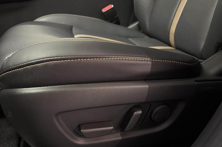 Grå Mazda CX-60 fra 2025