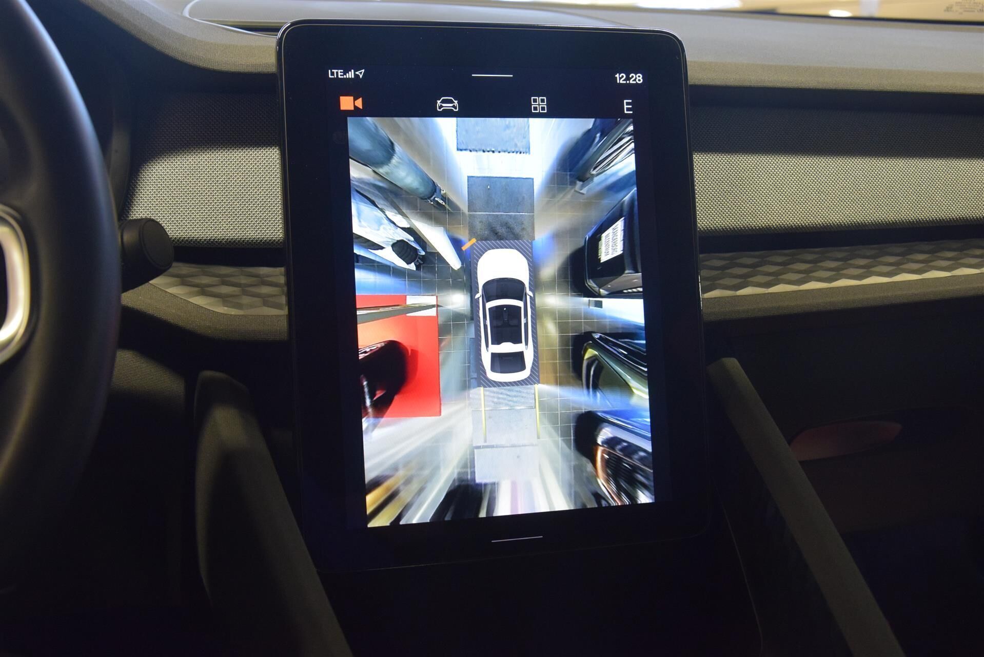 Grå Polestar 2 fra 2023