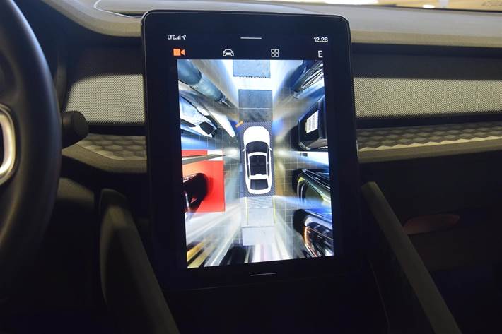 Grå Polestar 2 fra 2023