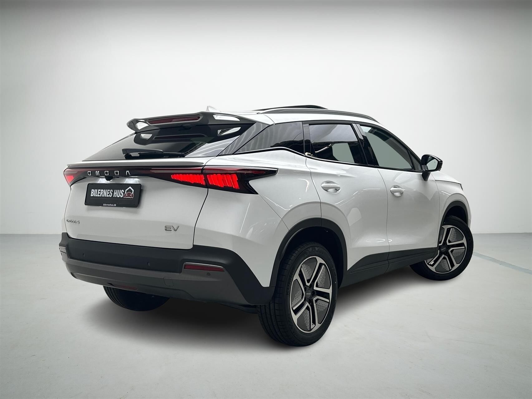 Omoda 5 EL Premium 204HK Aut.