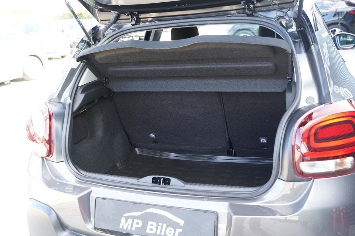 Grå Citroën C3 fra 2023