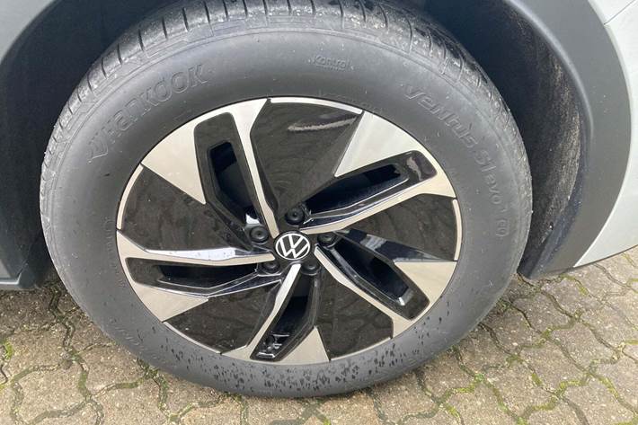 Hvid VW ID.5 fra 2025