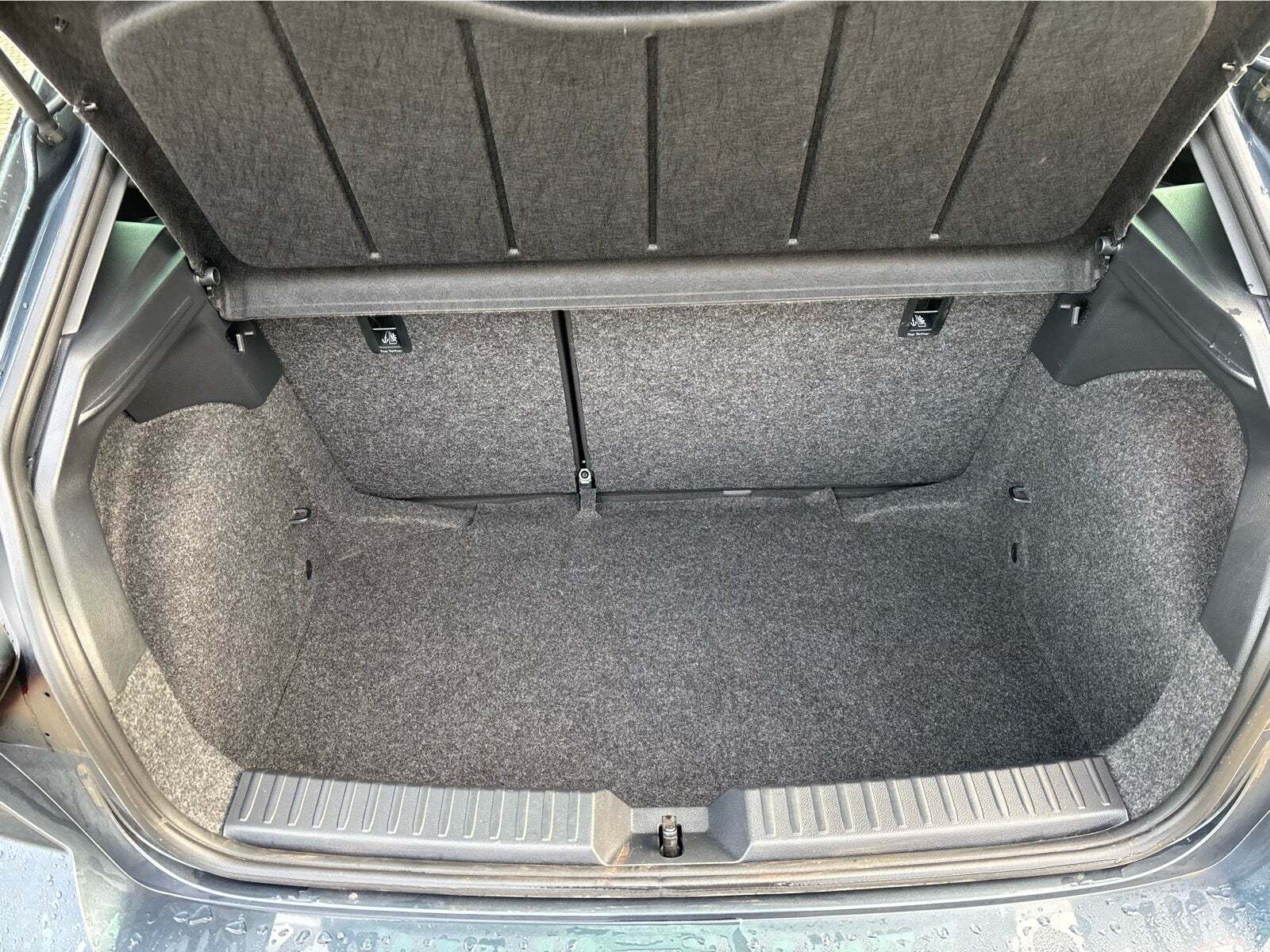 Grå Seat Ibiza fra 2025