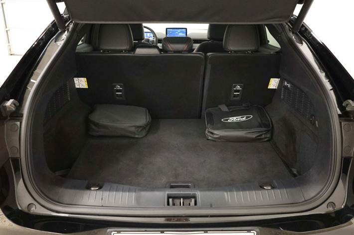 Sort Ford Mustang Mach-E fra 2023