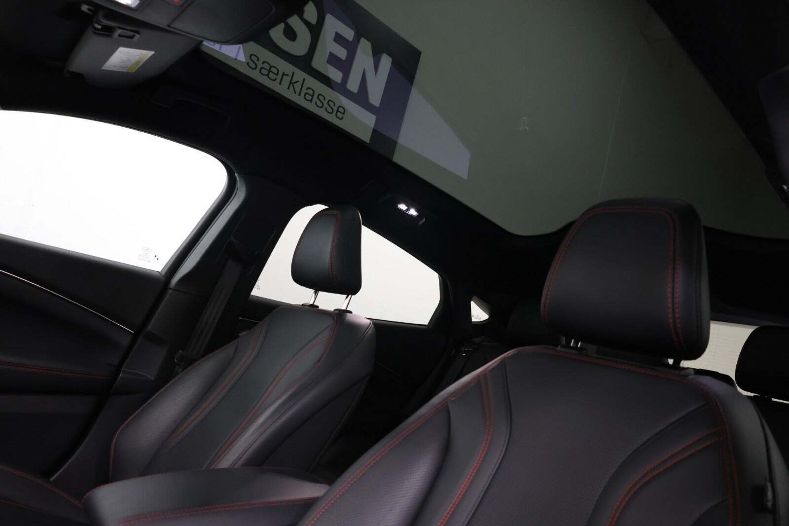 Ford Mustang Mach-E 98 Premium Extended Range AWD