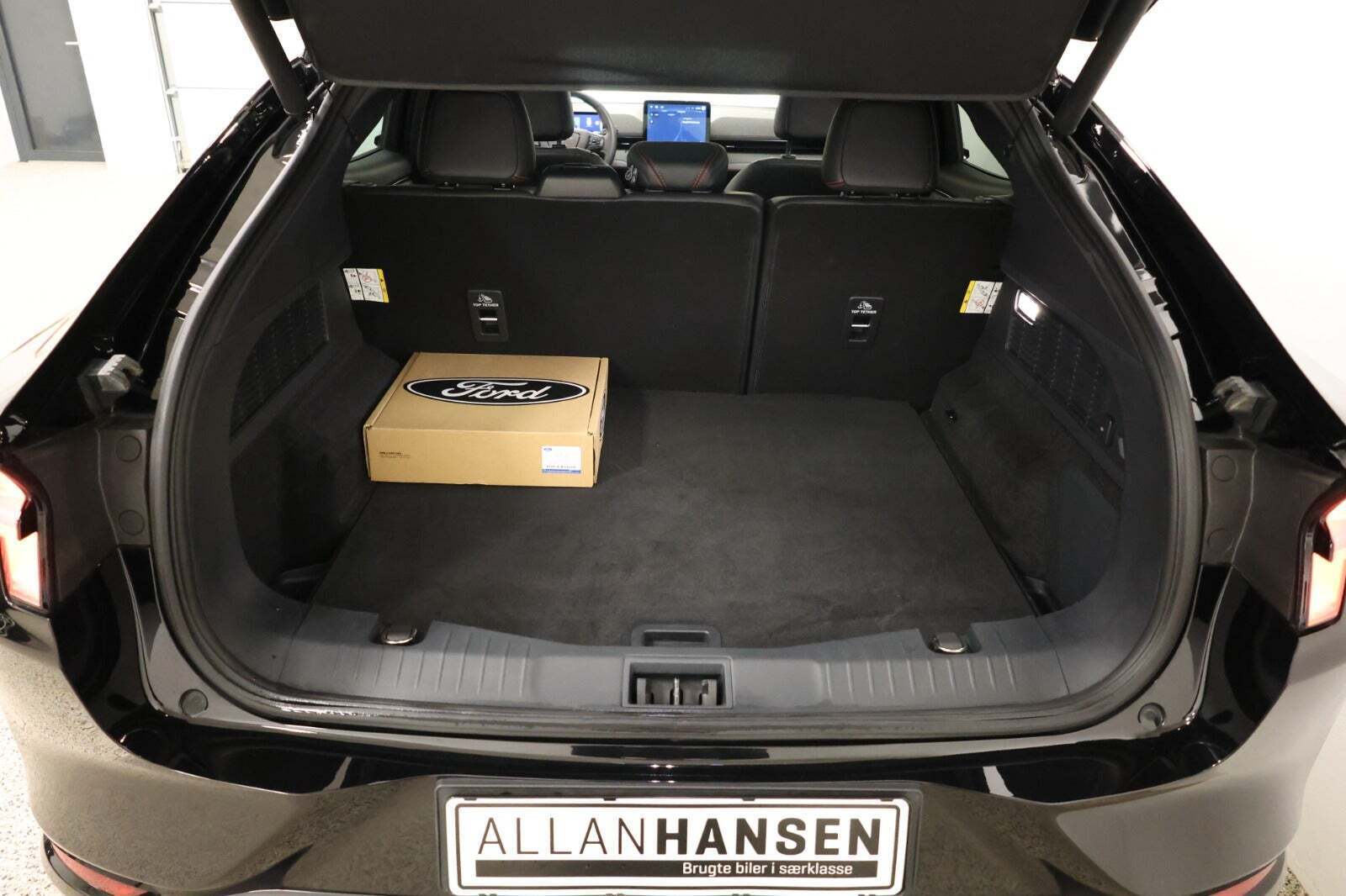 Sort Ford Mustang Mach-E fra 2024