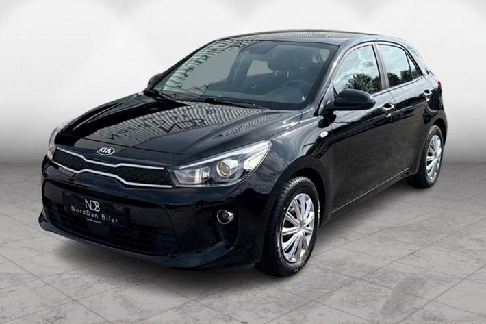 undefined Kia Rio fra 2017 set udefra