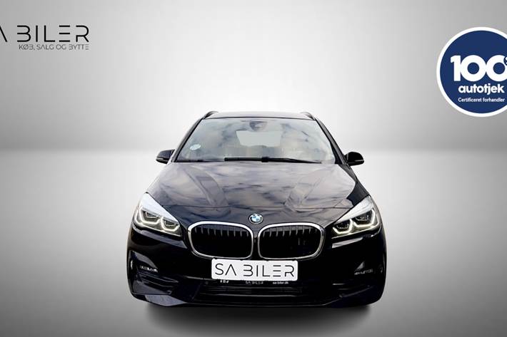 undefined BMW 218i fra 2018 set udefra