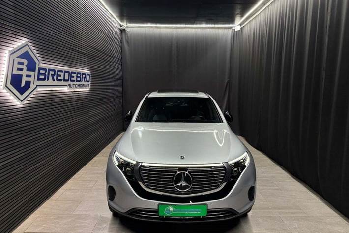 Sølv Mercedes EQC400 fra 2021