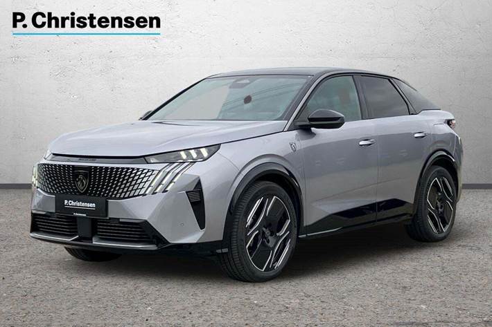 Sølv Peugeot e-3008 fra 2024 set udefra