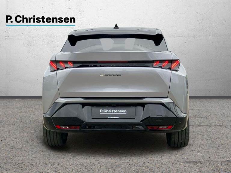 Peugeot e-3008 77 GT