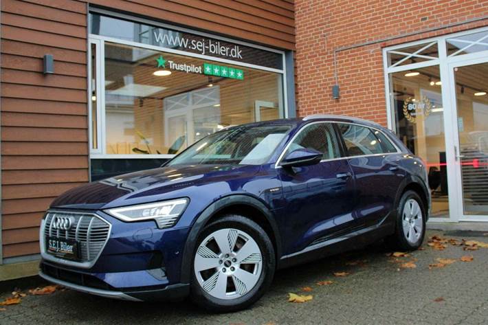 Blå Audi e-tron fra 2022