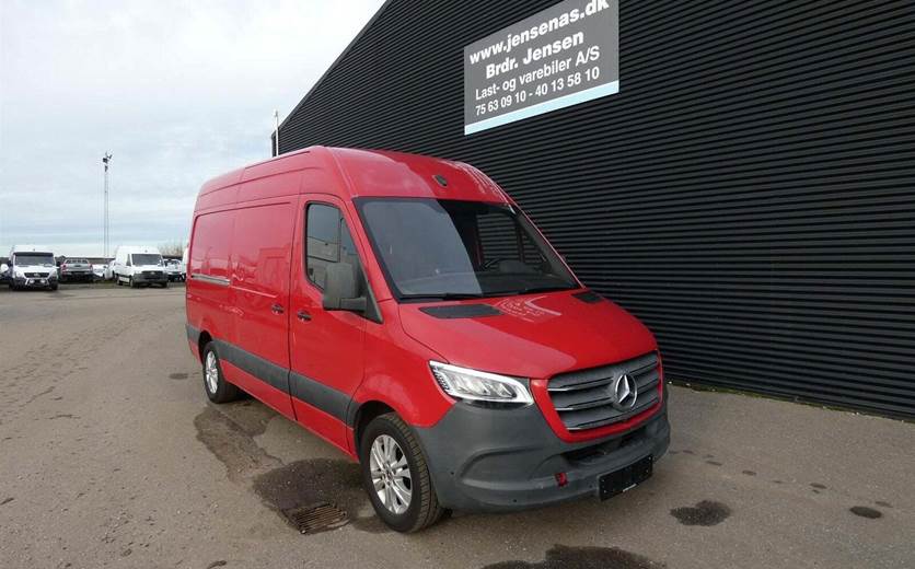 Mercedes Sprinter 314 2,2 CDi A2 H2 Kassevogn aut. RWD