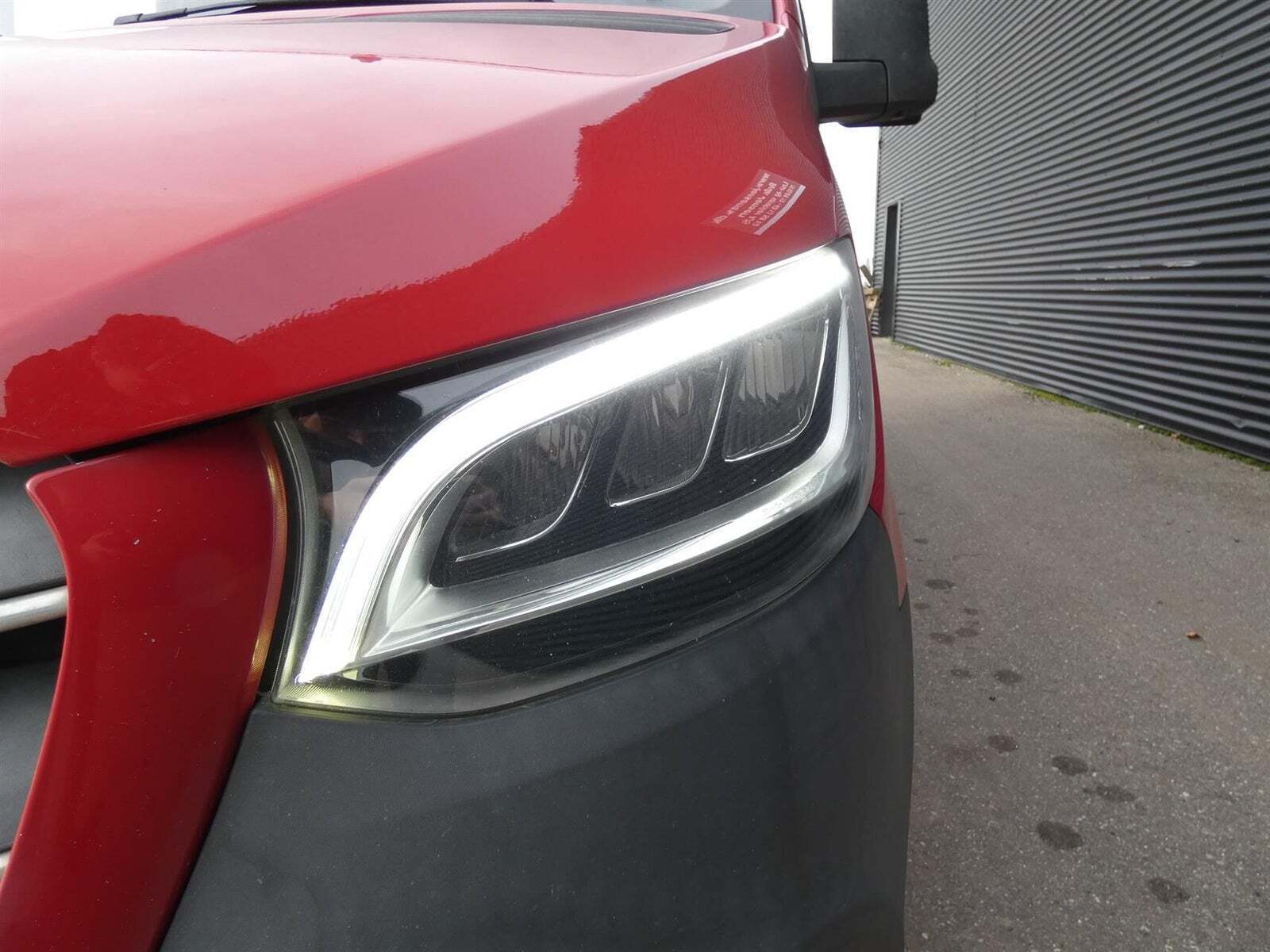 Rød Mercedes Sprinter 314 fra 2018