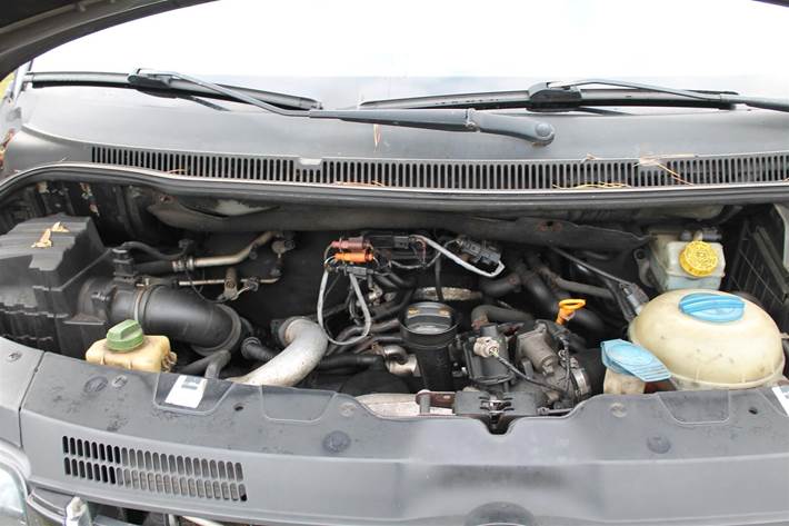 Sort VW Caravelle fra 2008