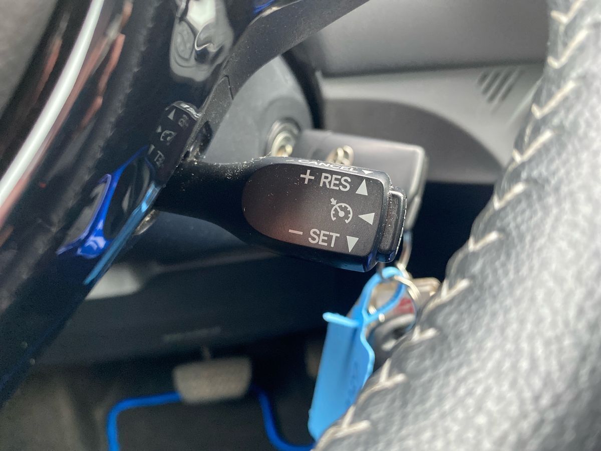 Bronze Toyota Yaris fra 2018