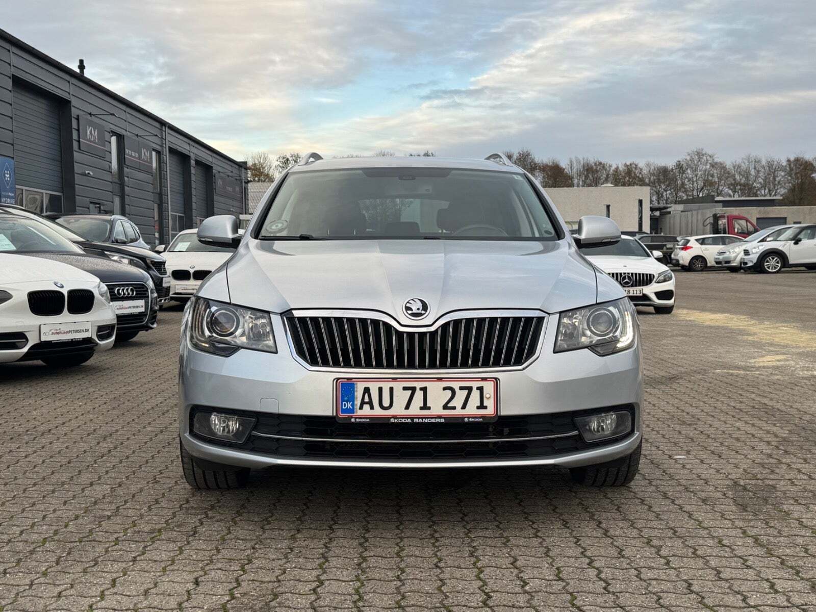 Skoda Superb 2,0 TDi 170 Elegance Combi DSG