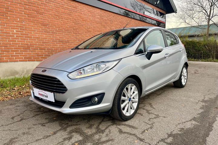 undefined Ford Fiesta fra 2016 set udefra