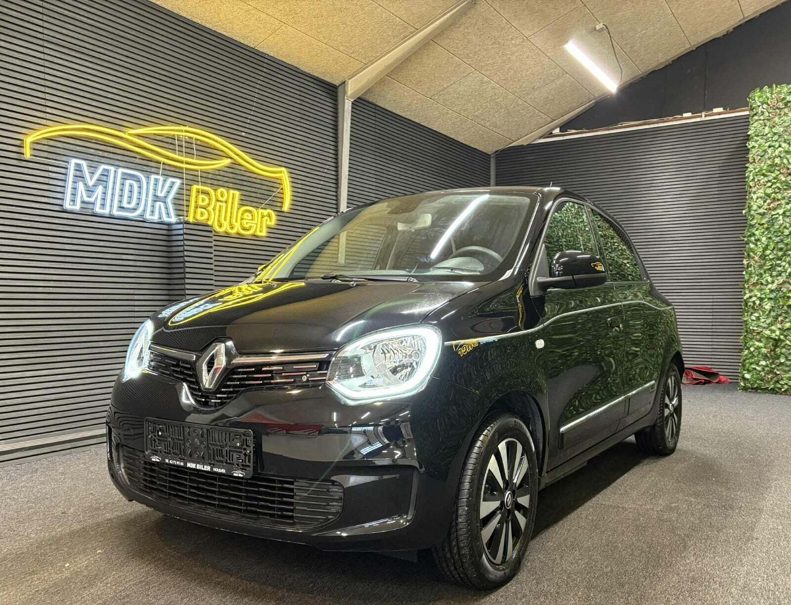 Renault Twingo Electric Urban Night