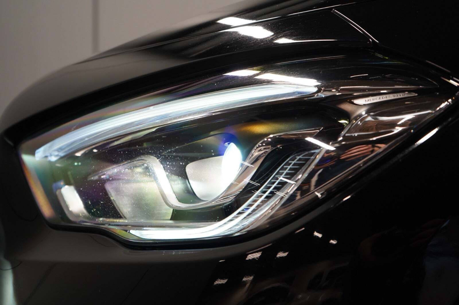 Sort Mercedes GLA250 e fra 2023