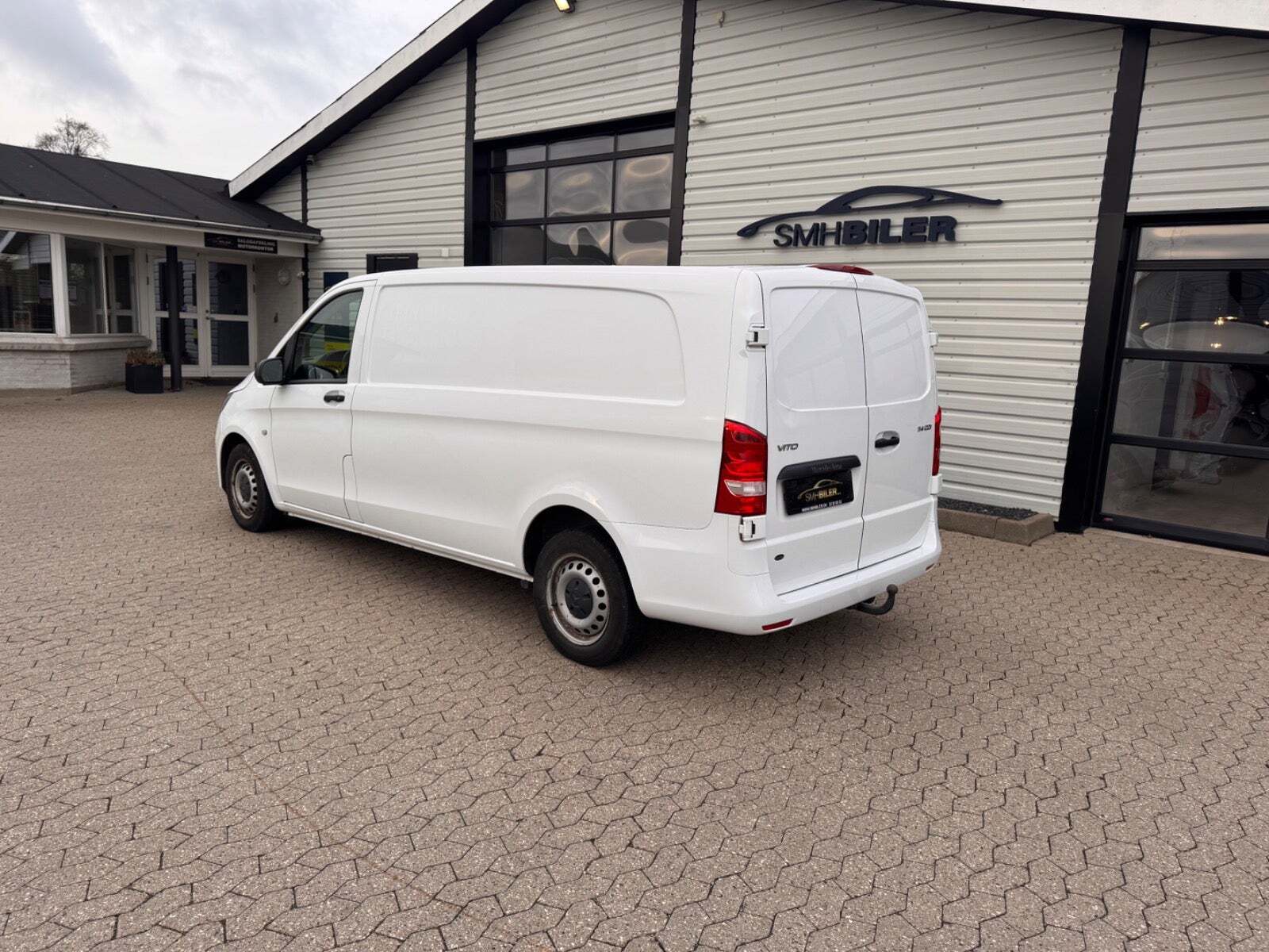 Hvid Mercedes Vito 114 fra 2020
