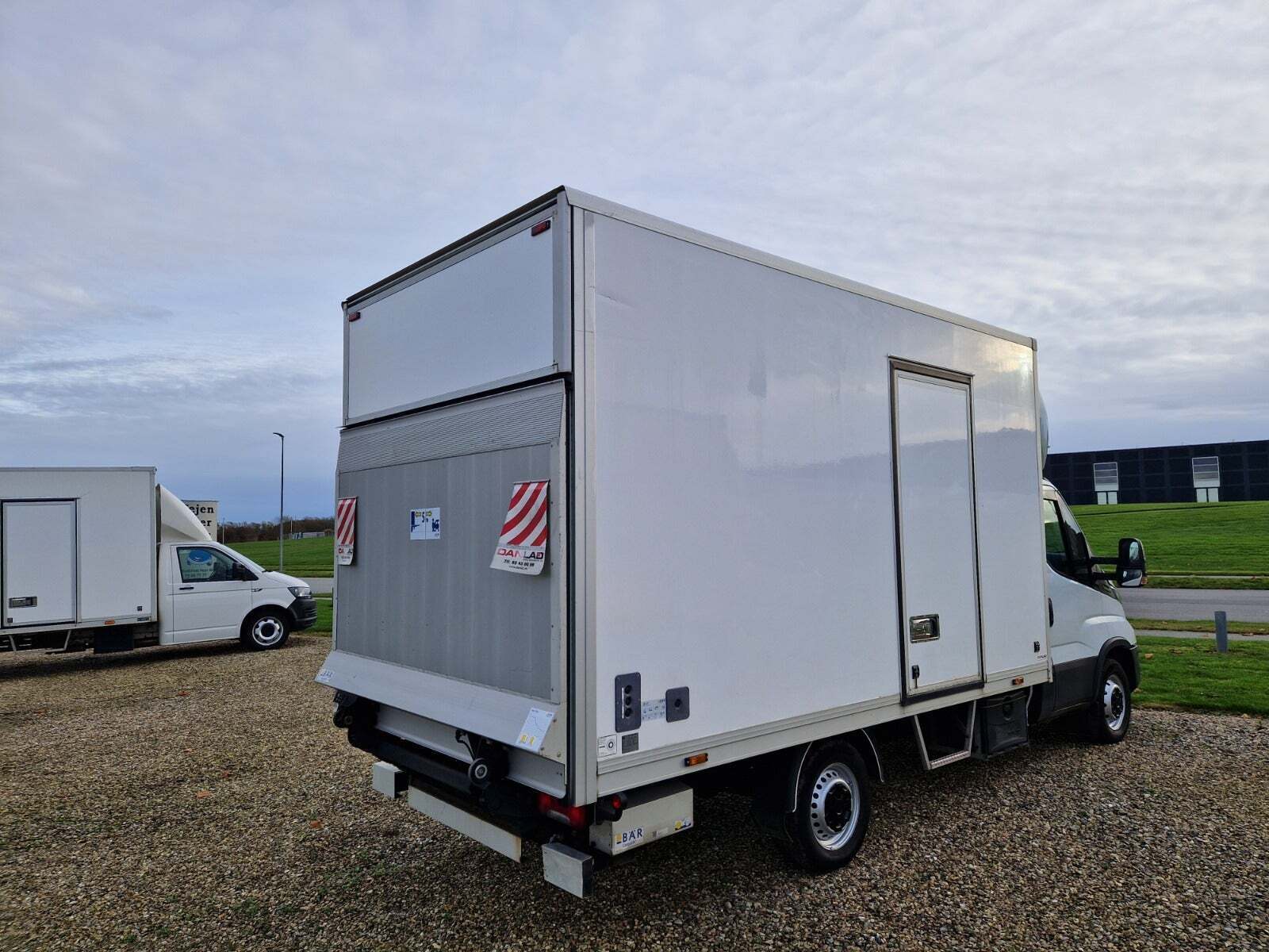 Iveco Daily 2,3 35S14 Alukasse m/lift AG8