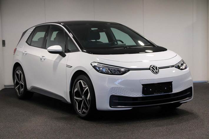 Hvid VW ID.3 fra 2021 set udefra