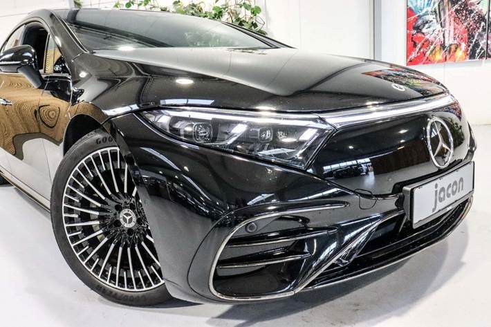 Sort Mercedes EQS450+ fra 2022