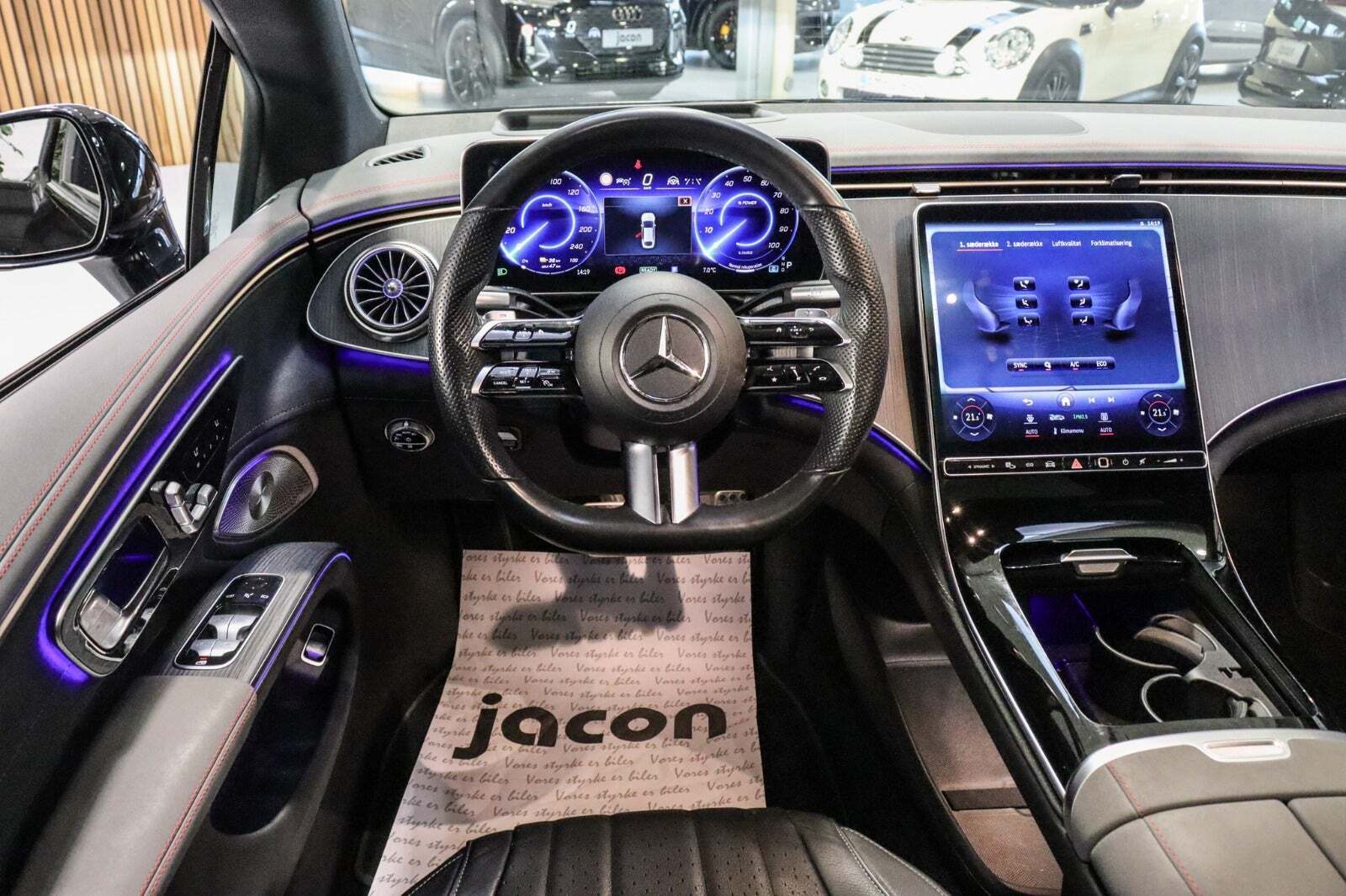 Sort Mercedes EQS450+ fra 2022