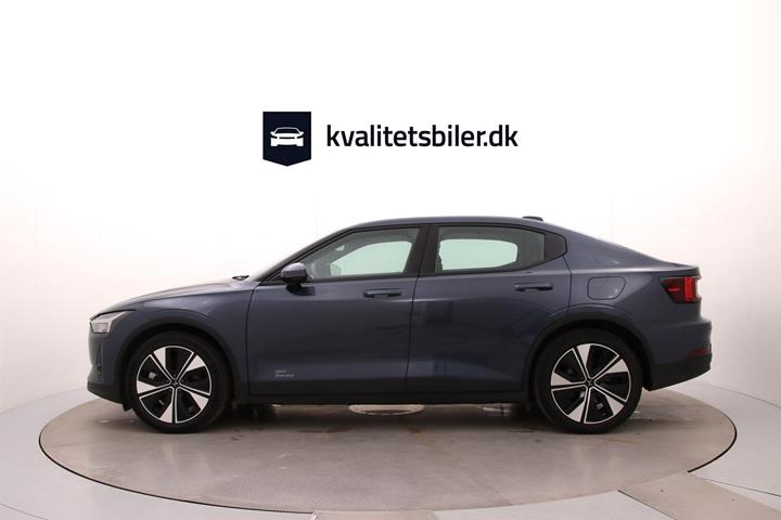 Blå Polestar 2 fra 2024
