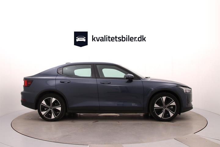 Blå Polestar 2 fra 2024