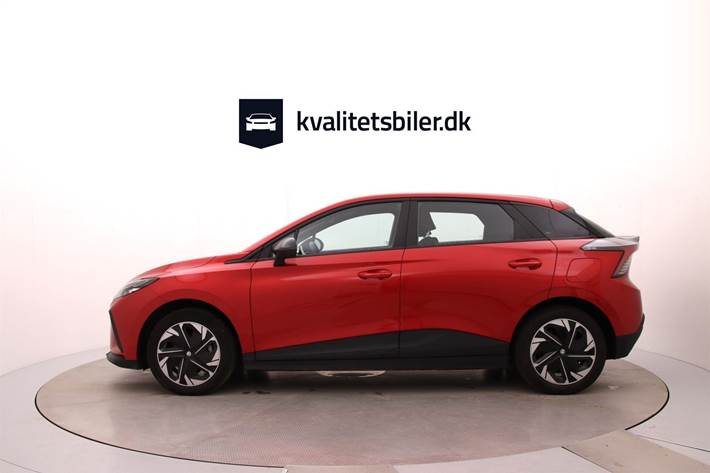 Rød MG MG4 Electric fra 2024