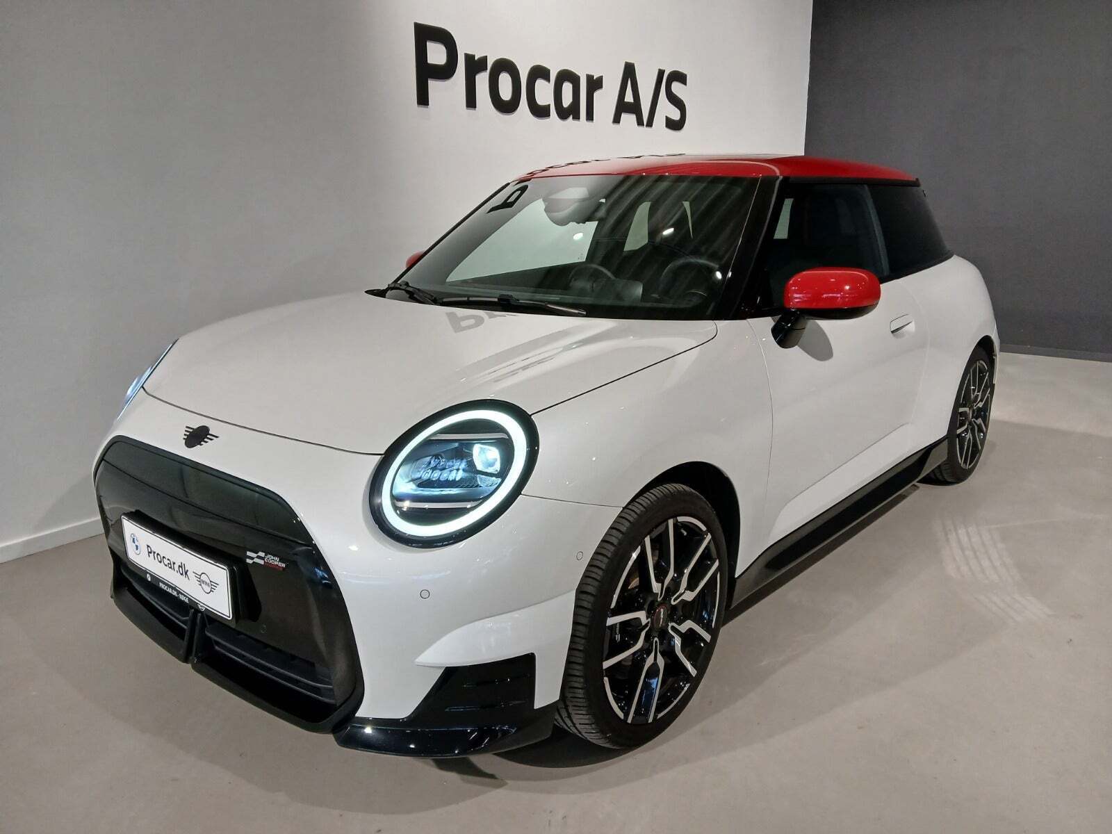 Mini Cooper SE JCW Trim M