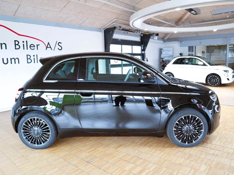 Fiat 500e 42 la Prima by Bocelli