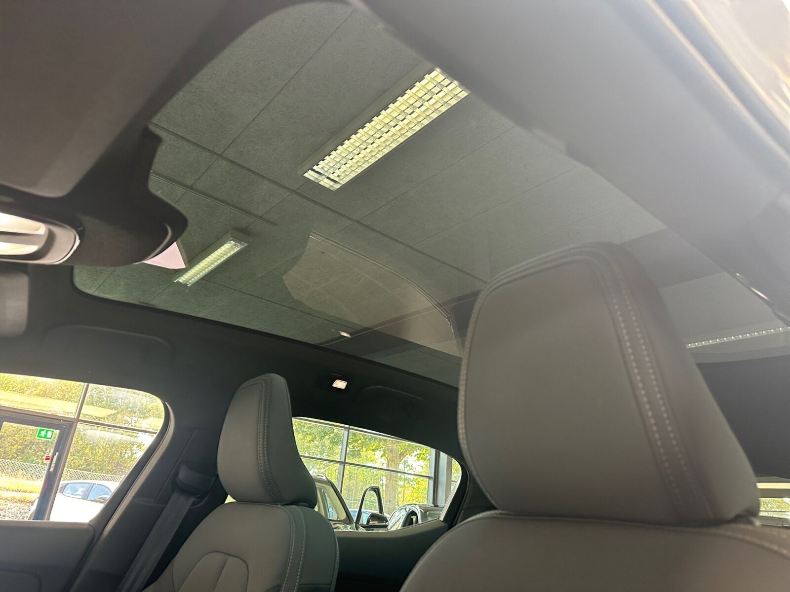 Orange Polestar 2 fra 2023