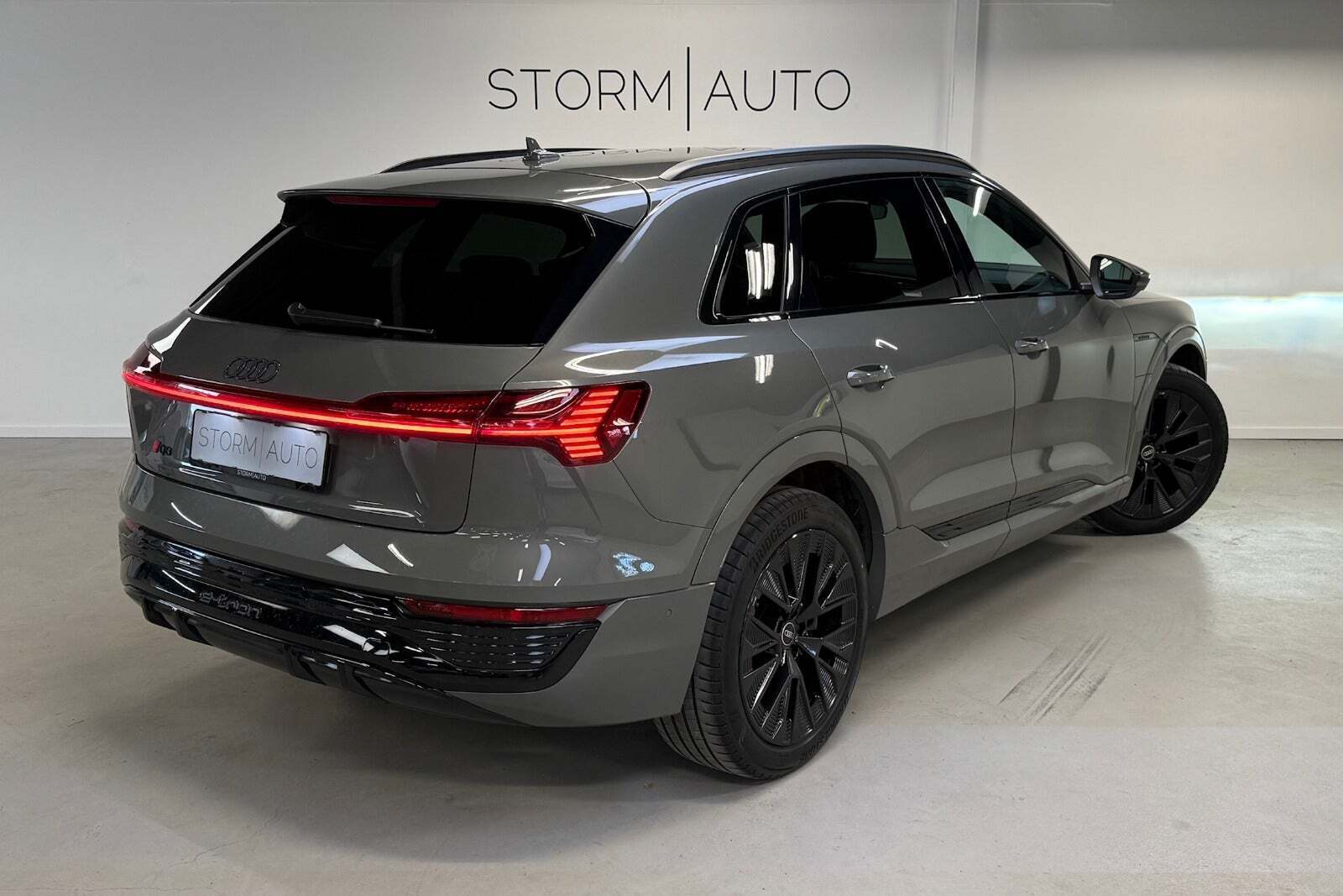 Audi Q8 e-tron 50 S-line quattro