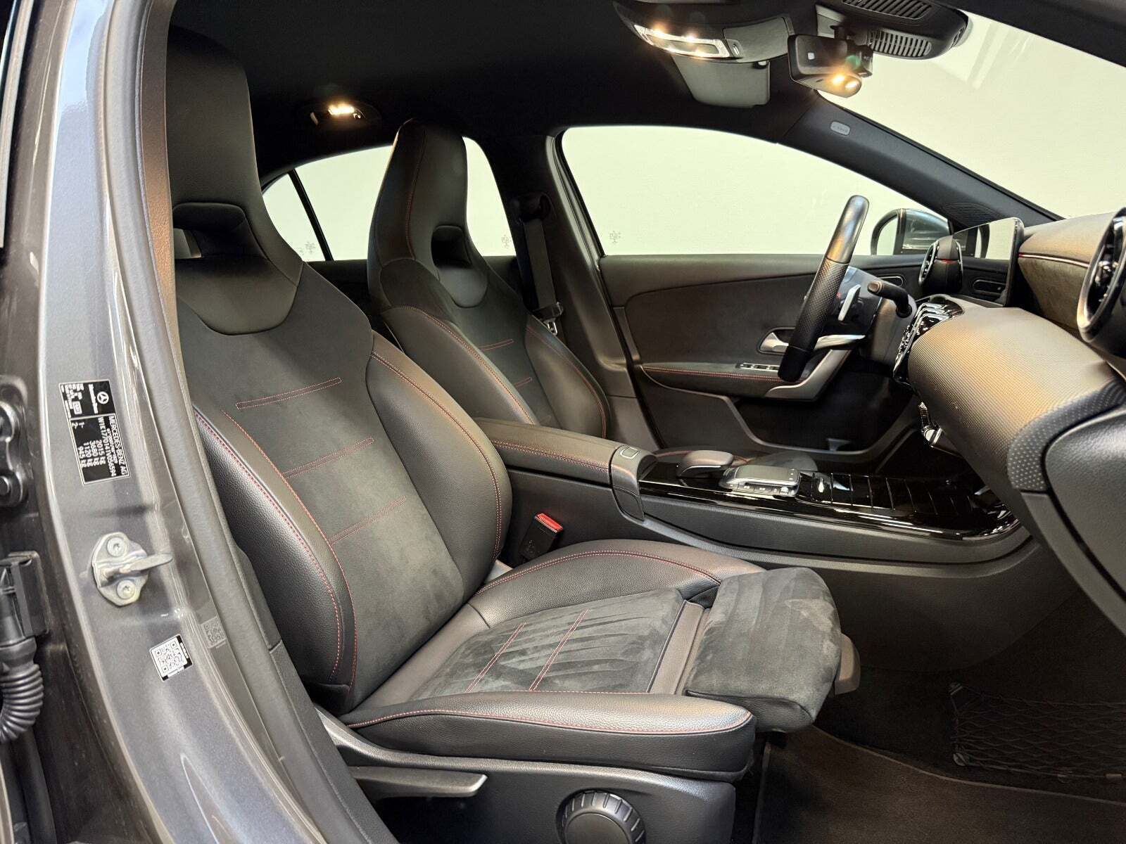 Grå Mercedes A220 d fra 2020