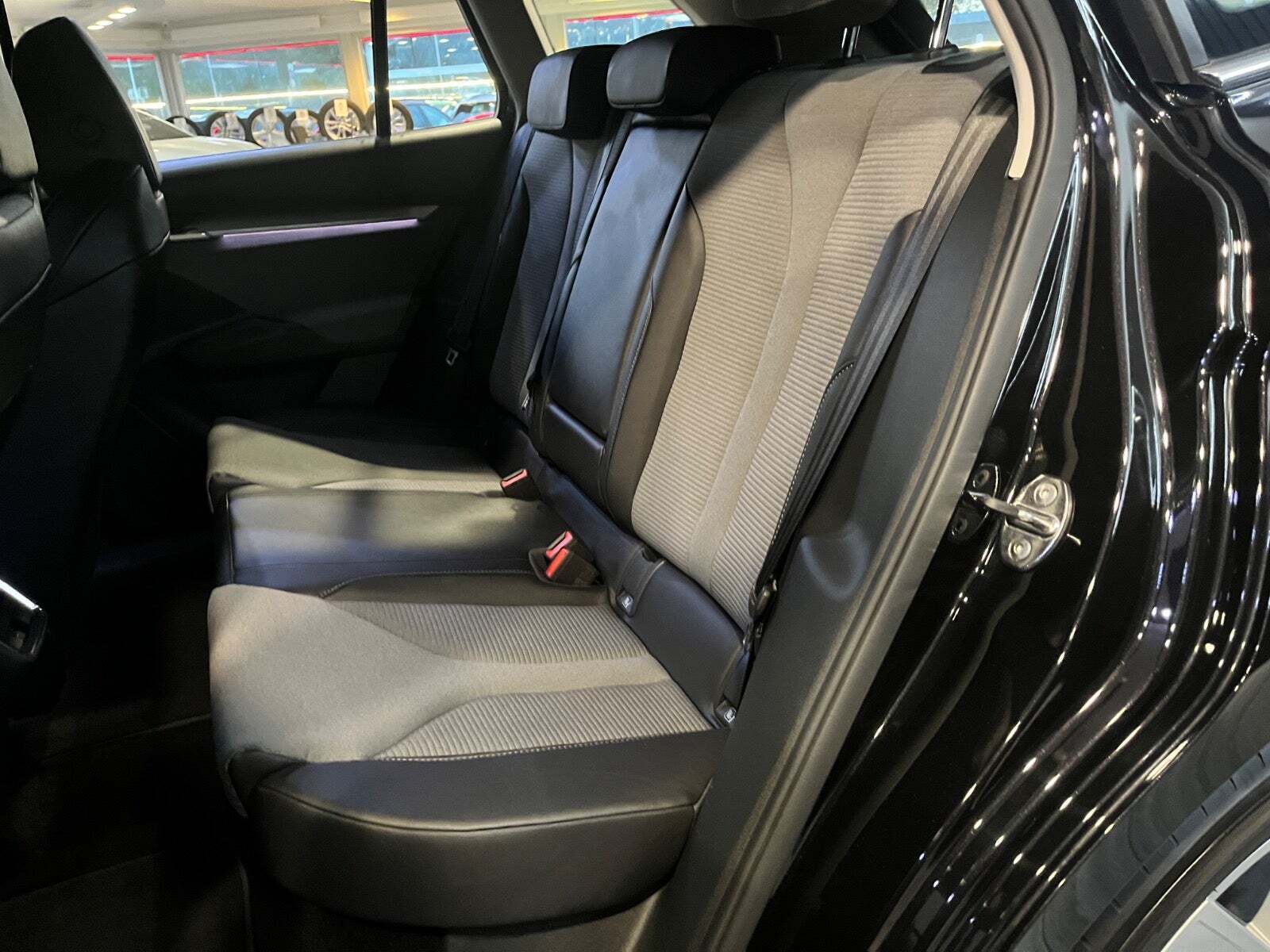 Sort Skoda Enyaq fra 2021